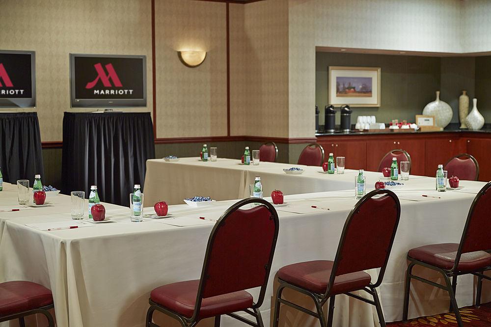 Marriott Dfw Airport South Hotell Fort Worth Exteriör bild